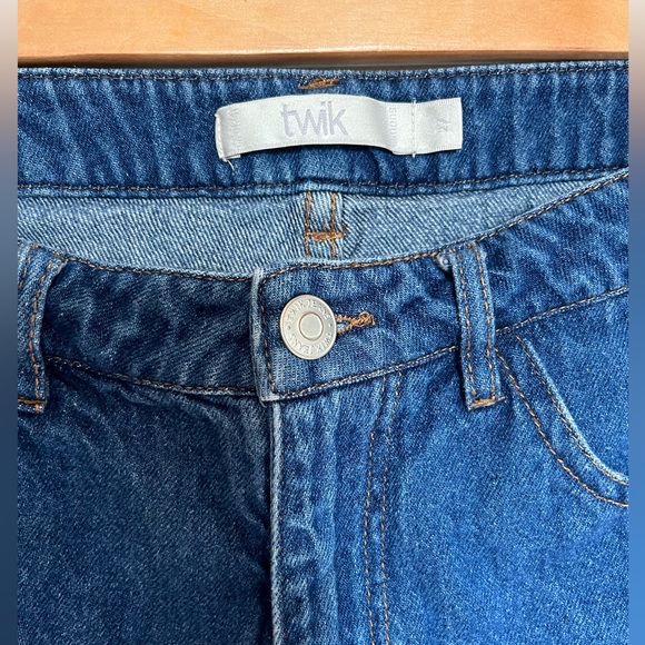 Simmons brand (twik) shorts - Picture 3 of 6